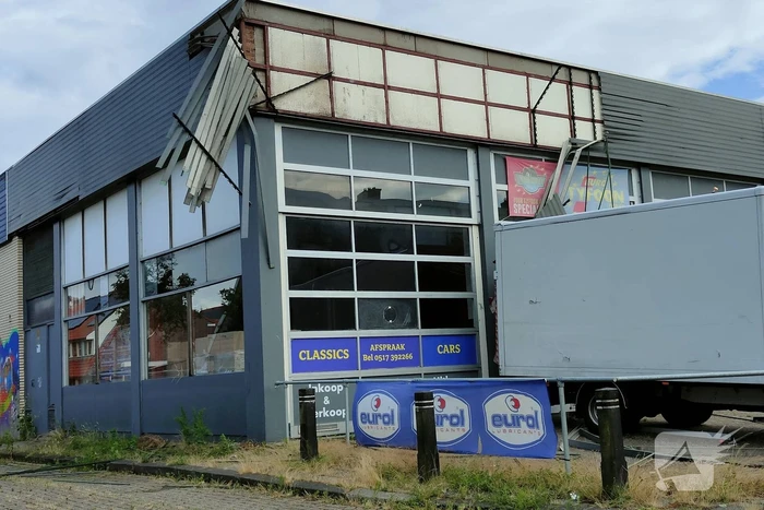 Storm veroorzaakt schade aan bedrijfspand
