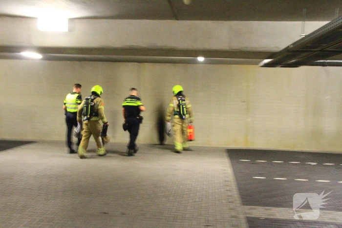 Onderzoek naar kleine brand in parkeergarage
