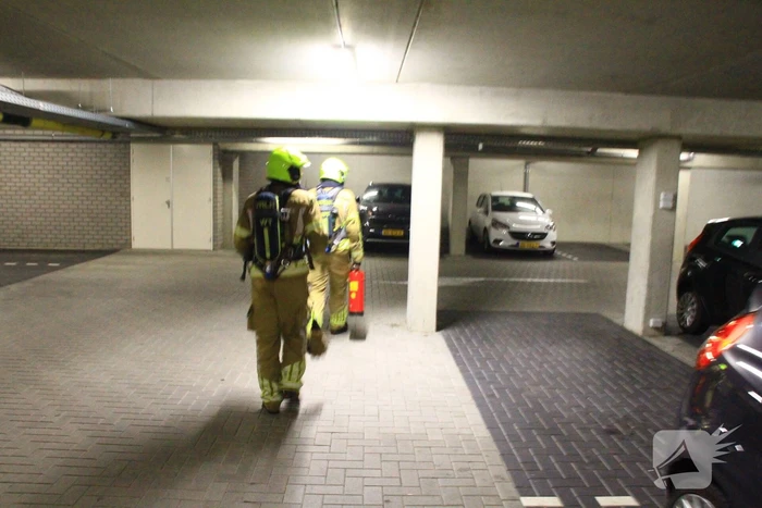 Onderzoek naar kleine brand in parkeergarage