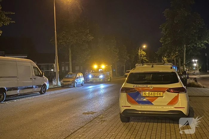 Scooterrijder ten val op rotonde