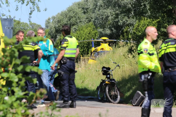 Club van solexrijders aangereden