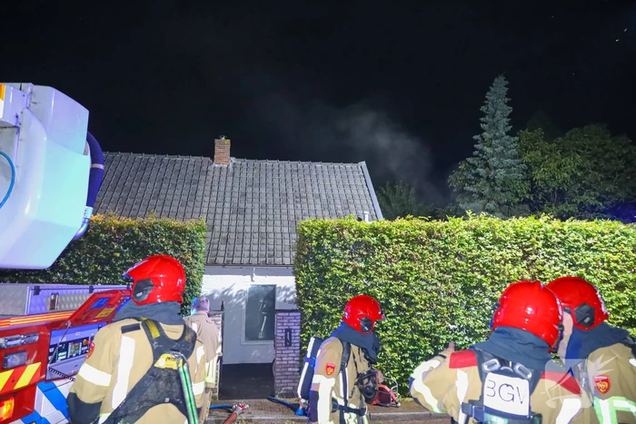 Kind roep om hulp bij woningbrand