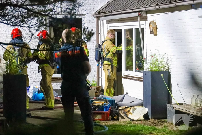 Kind roep om hulp bij woningbrand
