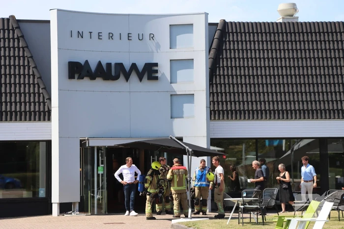 Brandgerucht in interieurwinkel