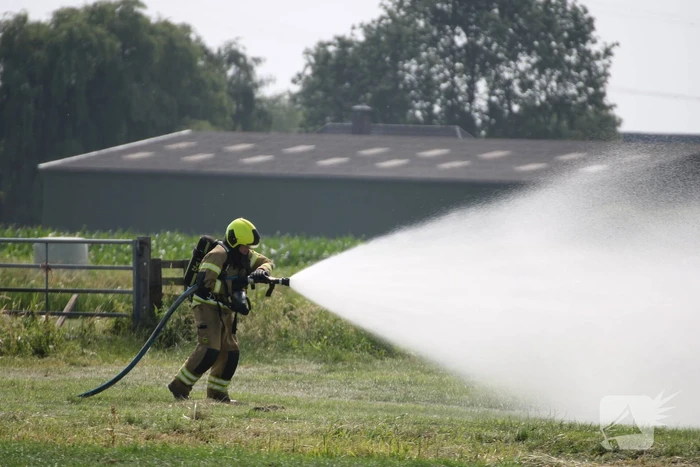 Tractor gaat in vlammen op