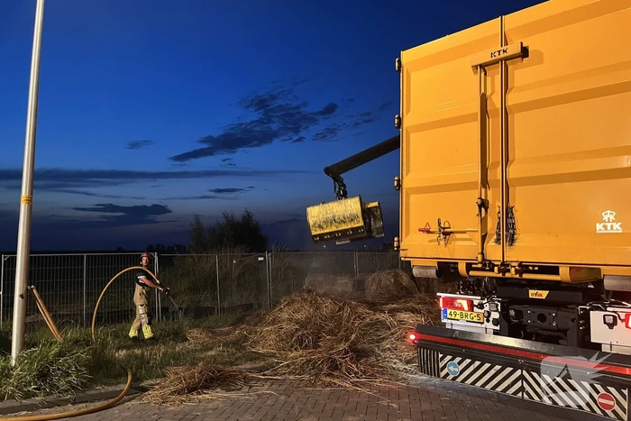 Langdurige klus bij brand in hooibalen