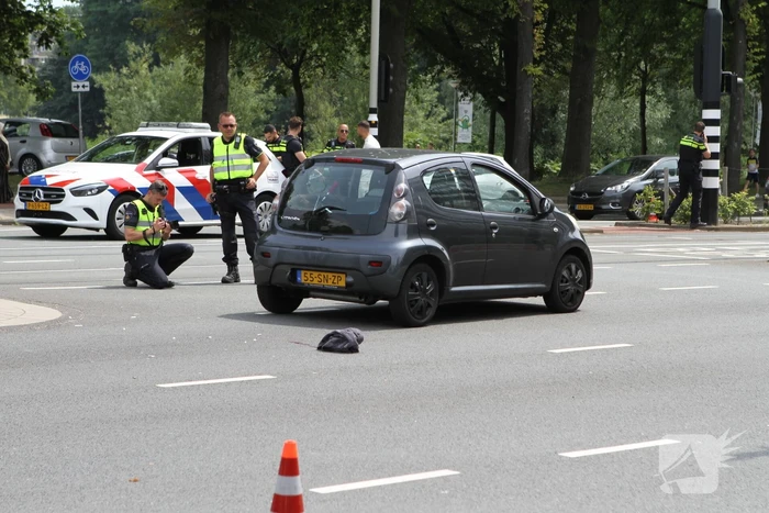 Kind gewond bij aanrijding met auto