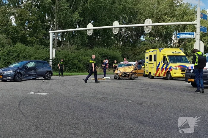 Gewonde bij flinke aanrijding