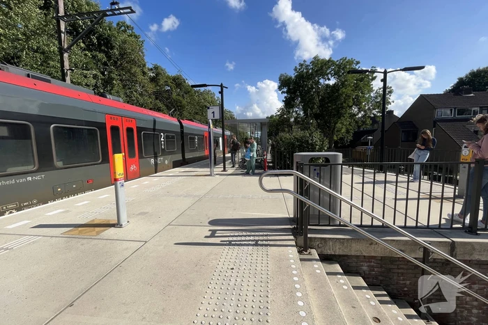 Trein gestrand op NS-station