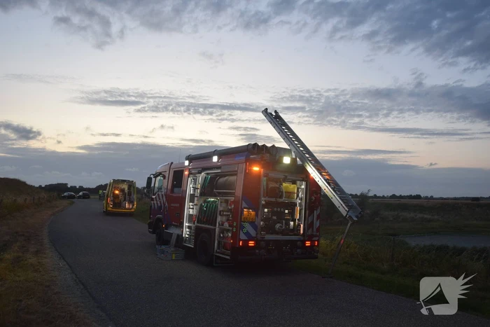 Motorrijders vliegen uit bocht