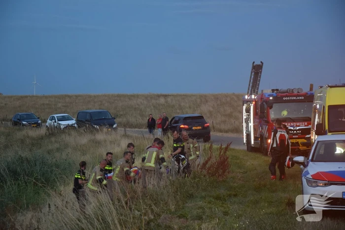 Motorrijders vliegen uit bocht