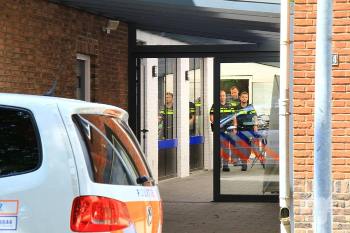 Meerdere agenten aanwezig bij conflict