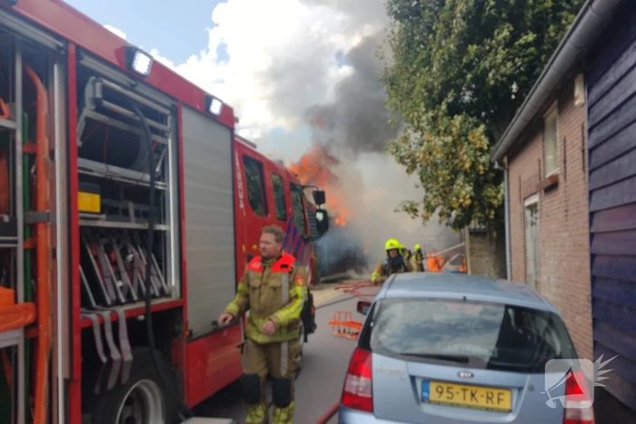 Brand slaat over na zorgboerderij
