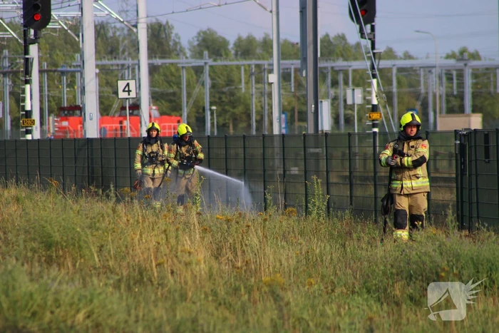 Flink stuk berm in brand