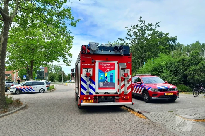 Traumahelikopter landt bij zwembad De Fakkel