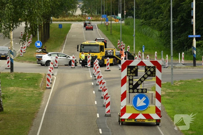 Flinke schade bij aanrijding tussen twee auto's