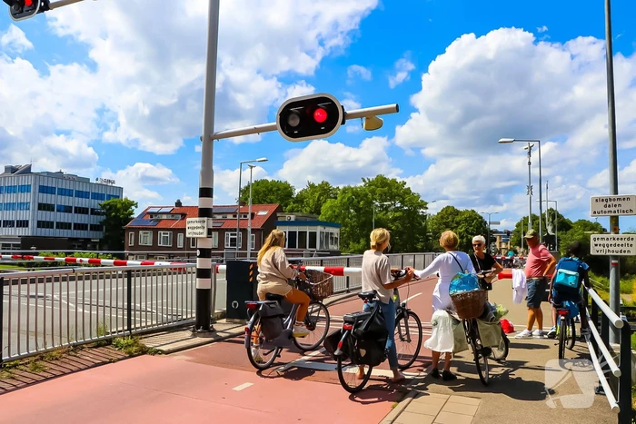 Leiderdorpsebrug in storing