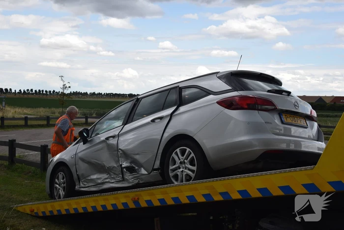 Voertuigen in botsing op kruising