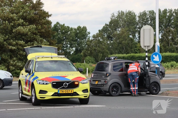 Voertuigen in botsing op kruising