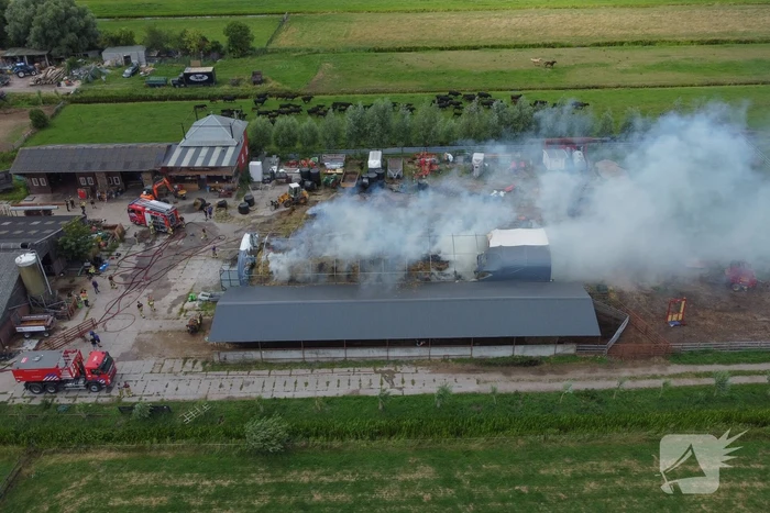 Flinke brand bij agrarisch bedrijf