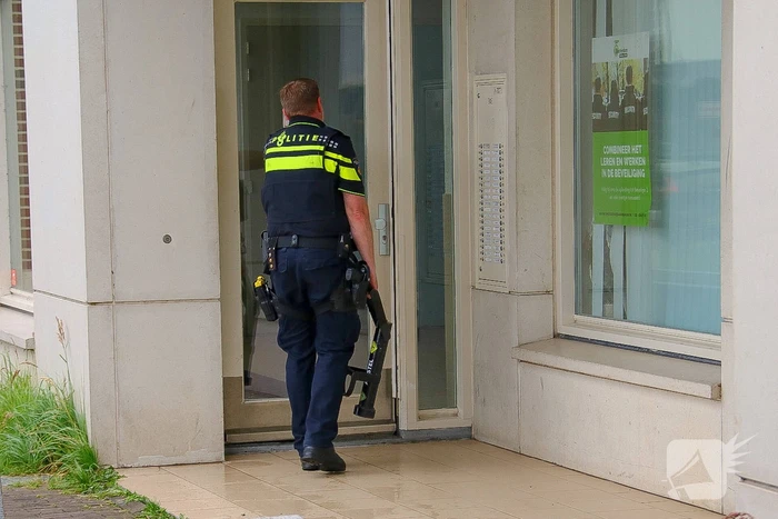 Grote inzet hulpdiensten na aantreffen verdacht pakketje