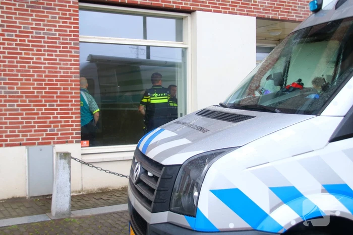 Grote inzet hulpdiensten na aantreffen verdacht pakketje