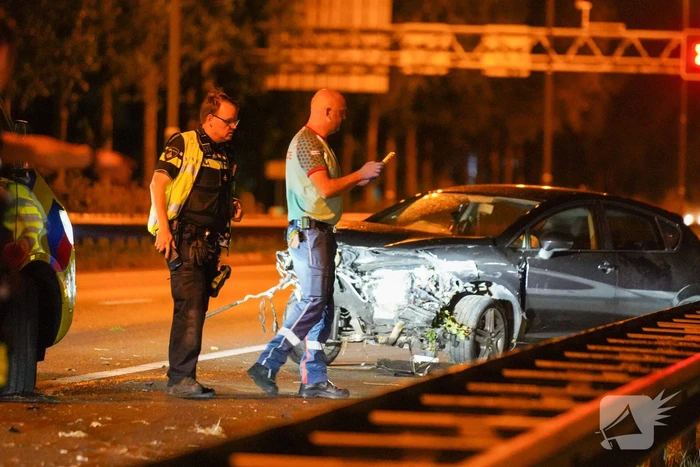 Auto verliest motor bij enkelzijdig ongeval