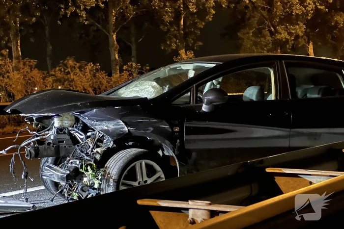 Auto verliest motor bij enkelzijdig ongeval