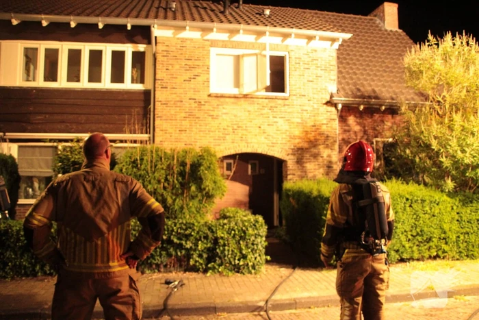 Flinke rookontwikkeling na brand in woonkamer