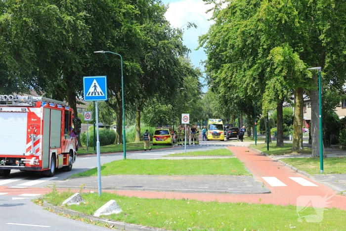 Veel bekijks bij man met verward gedrag op dak
