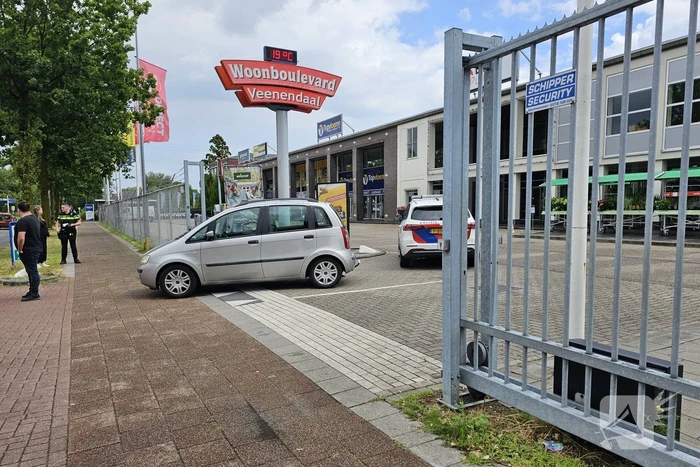 Scooterrijder gewond bij aanrijding bij uitrit