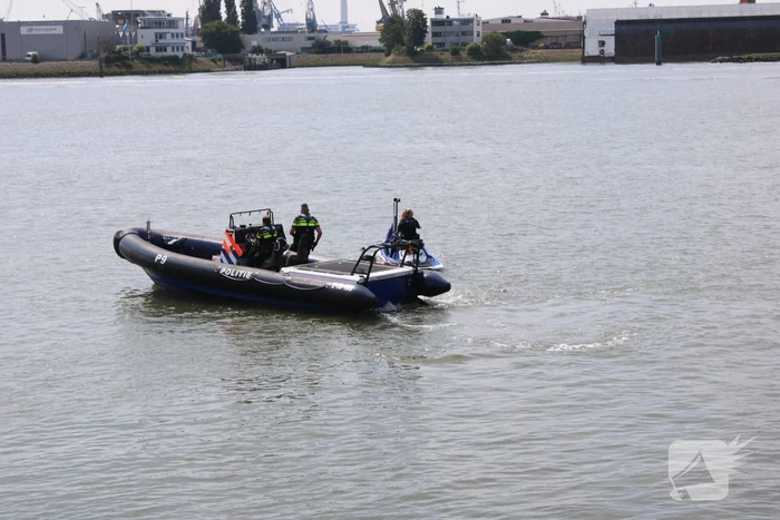 Overleden persoon uit water gehaald