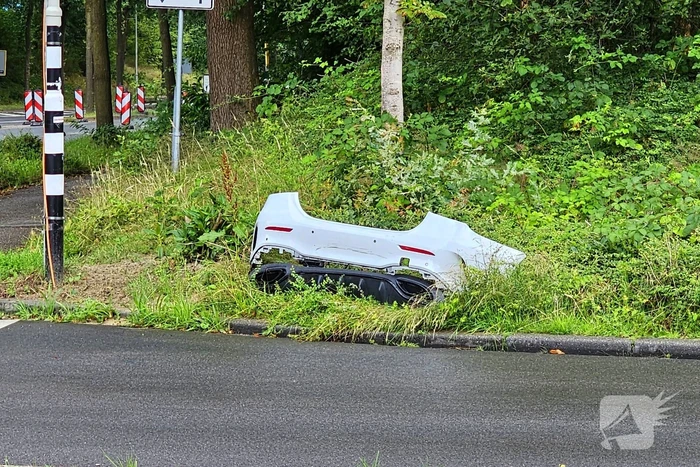 Lijnbus in botsing met personenwagen