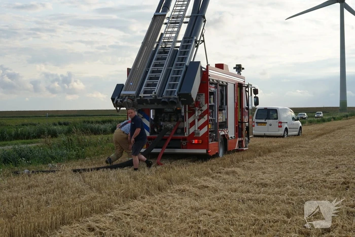 Beginnende brand maaidorser snel onder controle