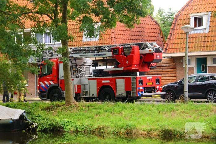 Gasfles ontploft bij brand in schuur