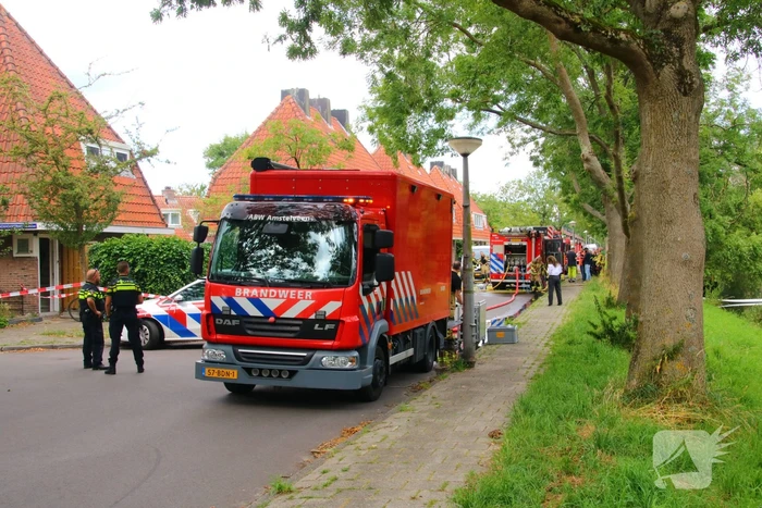 Gasfles ontploft bij brand in schuur