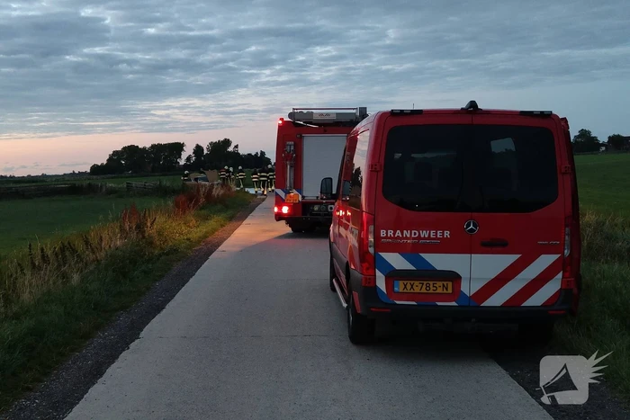 Oldtimer vat vlam tijdens rit