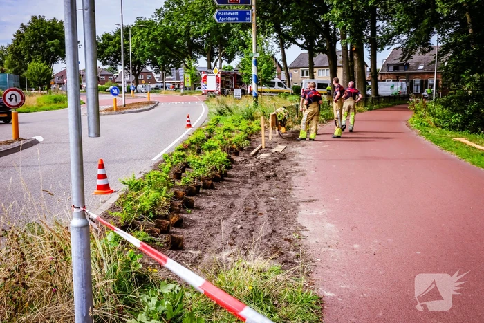 Houten paal door gasleiding geslagen