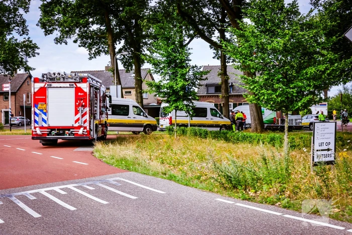 Houten paal door gasleiding geslagen
