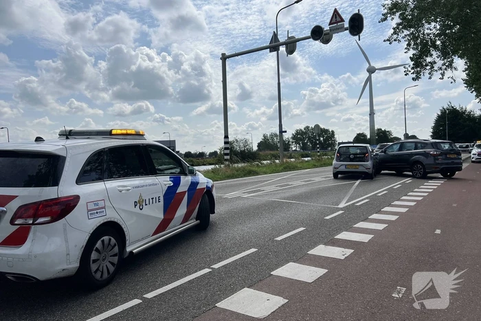 Twee auto's met elkaar in botsing