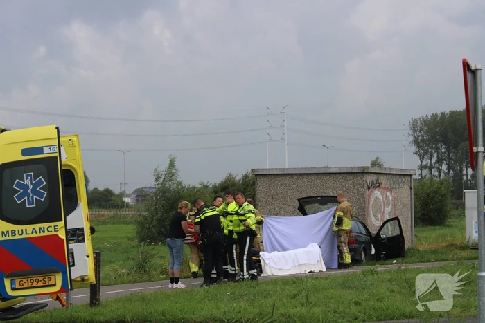 Persoon overleden na ongeval op carpoolplaats