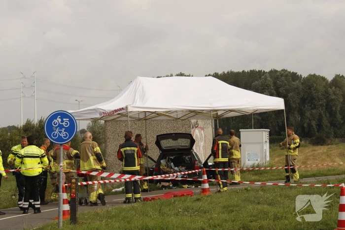 Persoon overleden na ongeval op carpoolplaats