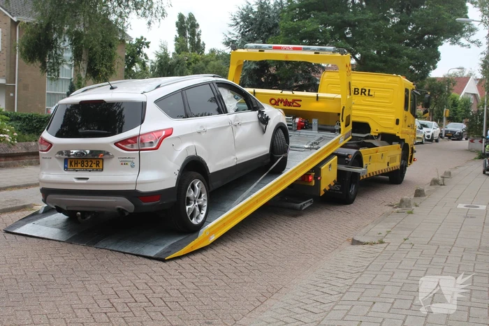 Gewonden nadat auto over de kop slaat