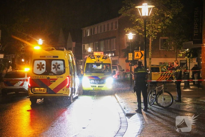 Twee gewonde na steekincident in woning, ook 20-jarige verdachte gewond