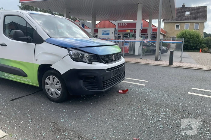 Schade bij aanrijding op Anerdijk in Gramsbergen