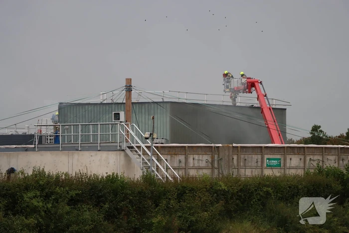Grote brand op terrein van rioolwaterzuivering