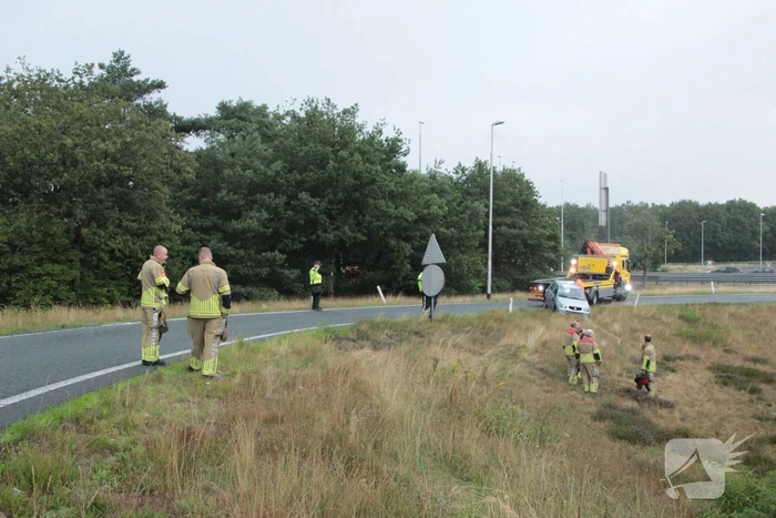 Auto slaat over de kop op toerit