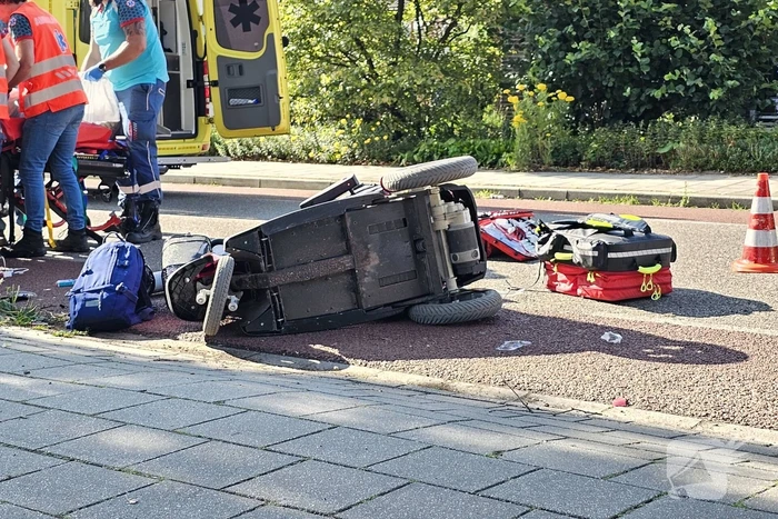 Ernstig ongeval tussen motorrijder en bestuurder van scootmobiel