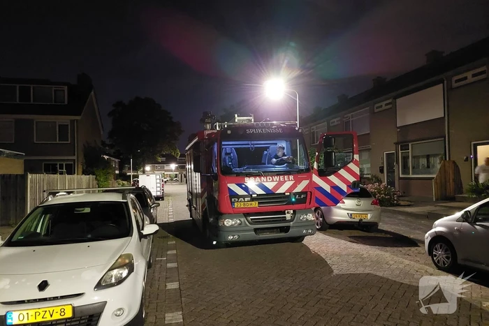 Persoon in brand door steekvlam