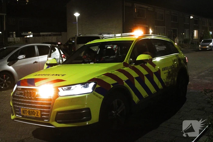 Persoon in brand door steekvlam